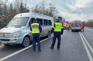 Adamowice. Bus zderzył się z tirem na DK92