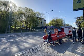   Ciało mężczyzny wyłowione z jeziora Długiego w Olsztynie. Zauważyła je przypadkowa kobieta [ZDJĘCIA]