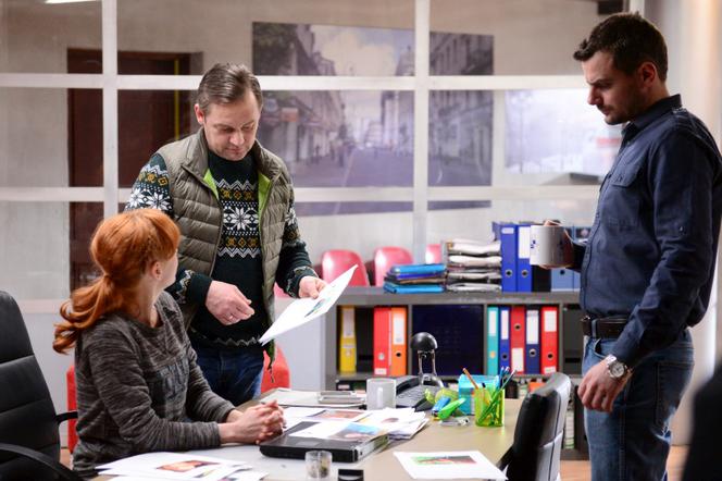 Komisarz Alex 7 odc. 90. Lucyna (Magdalena Walach), Ryszard Puchała (Ireneusz Czop), Michał Orlicz (Antoni Pawlicki)