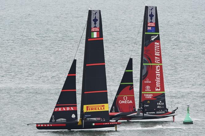 Team New Zealand i Luna Rossa