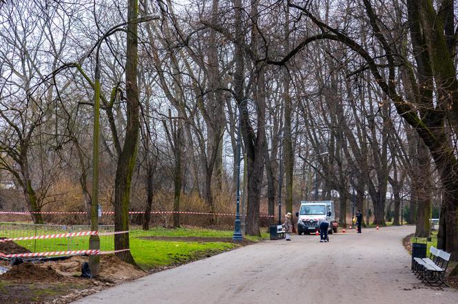 Remont parku Skaryszewskiego w Warszawie na początku marca 2024 r.