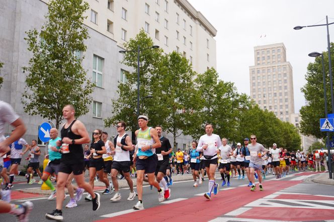 Uczestnicy Maratonu Warszawskiego 2025