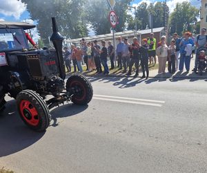 XXIII Międzynarodowy Festiwal Starych Ciągników i Maszyn Rolniczych im. Jerzego Samelczaka. Zdjęcia z parady i terenu festiwalu