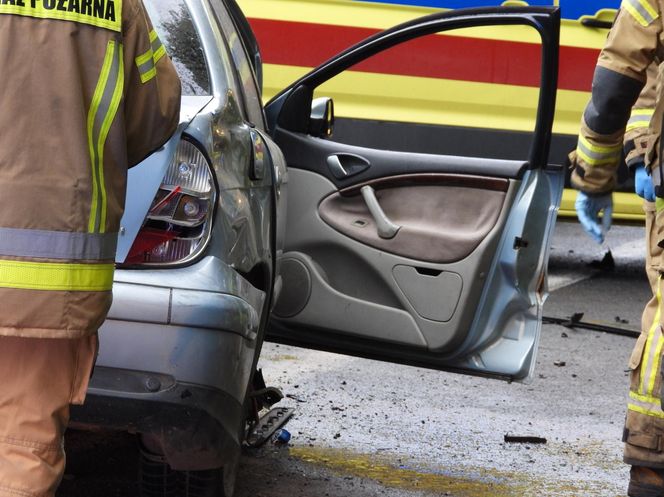 Czołówka pod Wołominem. Dwie osoby w szpitalu