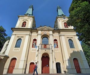 Sanktuarium Matki Bożej Cierpliwie Słuchającej w Rokitnie