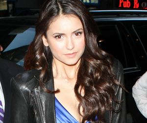 Nina Dobrev była gwiazdą Pamiętników wampirów. Jak dziś wygląda serialowa Elena?