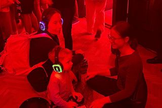 To pierwsza taka impreza w Olsztynie. Tłumy na Silent Disco w… ratuszu