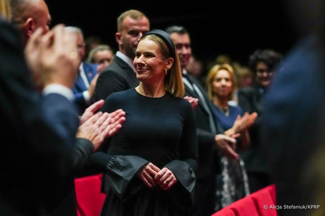 Marta Nawrocka w Operze Lubelskiej. Klasa, uśmiech i piękny gest