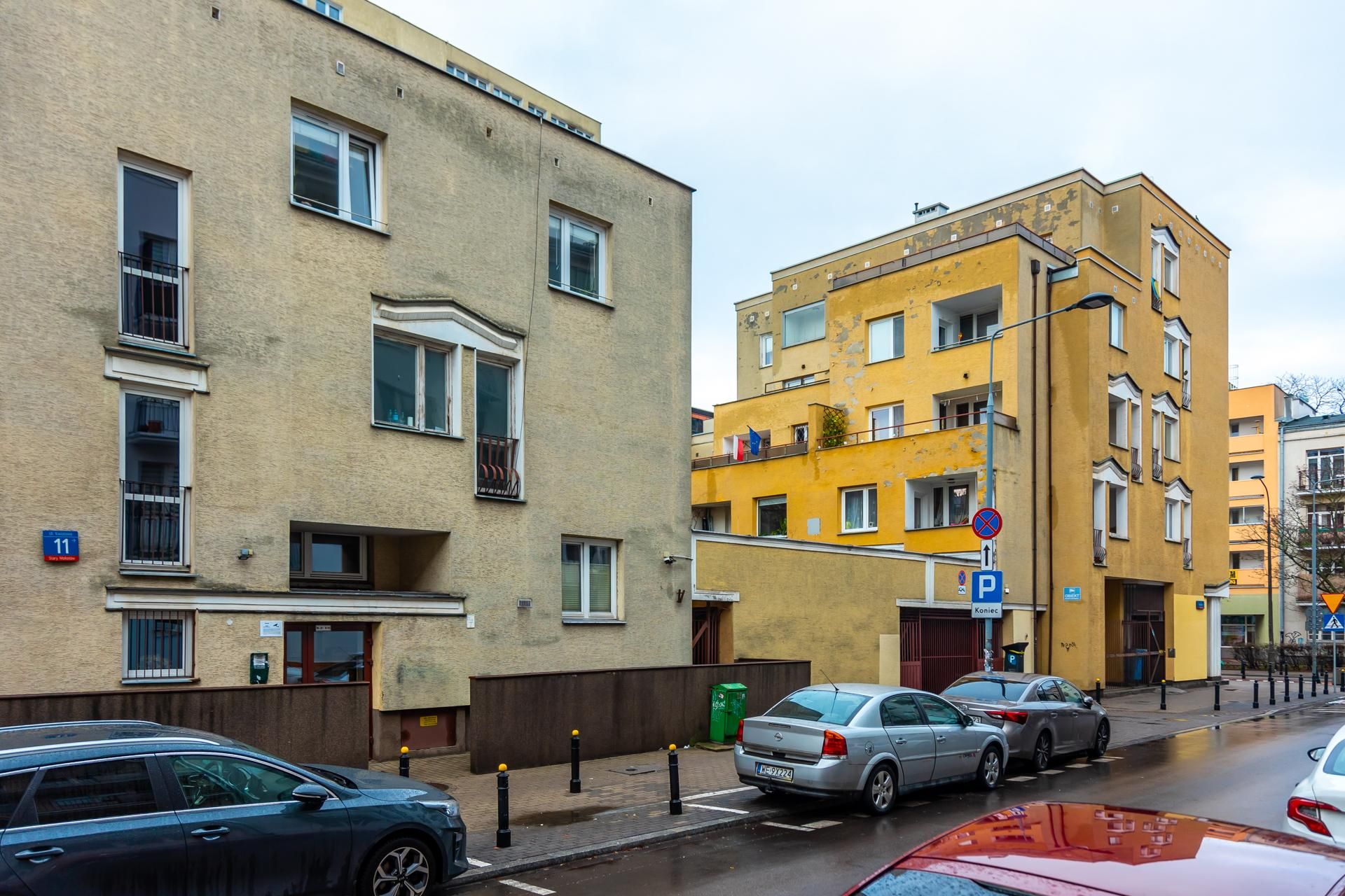 Blok na Kwiatowej 11 w Warszawie