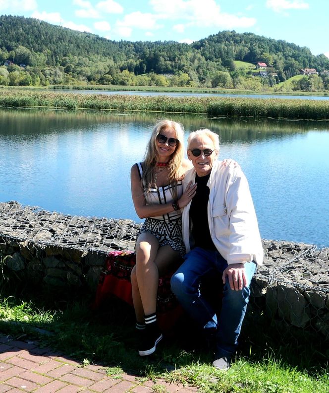 Jacek Borkowski docenia urodę żony