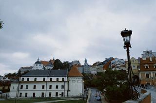 Stare Miasto w Lublinie jest piękne bez względu na pogodę! Zobacz zdjęcia pochmurnego miasta