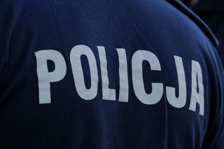 Był poszukiwany pięcioma listami gończymi. Wpadł, bo wrócił do mamy