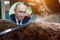 Brzozy od Putina, ogórki z Kremla. Rosyjskie towary wciąż płyną do Europy