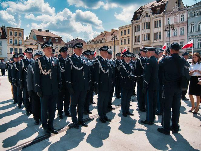 Bydgoszcz świętuje z policją. „Ratujecie nasze życie, bronicie go” – wzruszające słowa podczas uroczystości