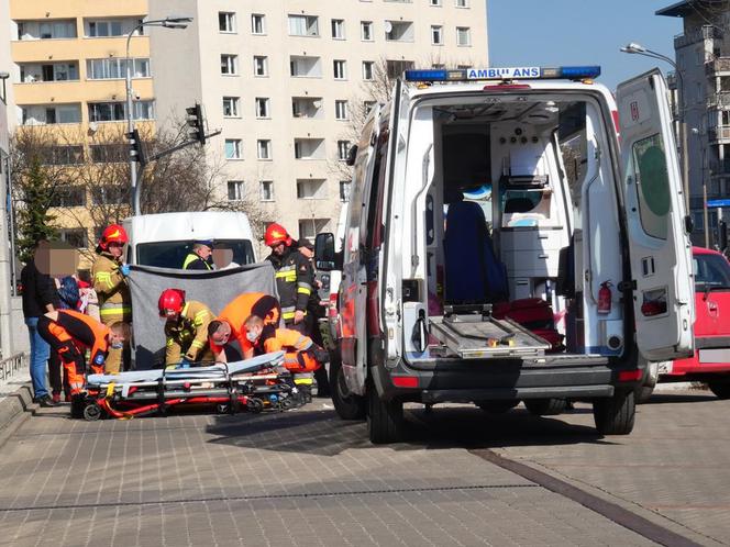 Groza na Mokotowie. Piesza potrącona przez auto