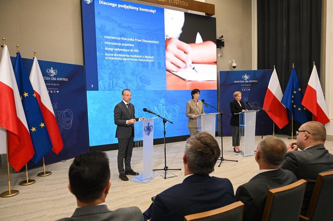 Szokujący raport NIK o maturach. Wyniki zaniżone o połowę, co piąty egzaminator popełniał błędy