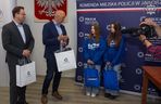  Amelia i Maja to prawdziwe bohaterki z Jaworzna. Nastolatki uratowały życie 78-latki