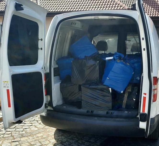 Celnicy przejęli nielegalne papierosy