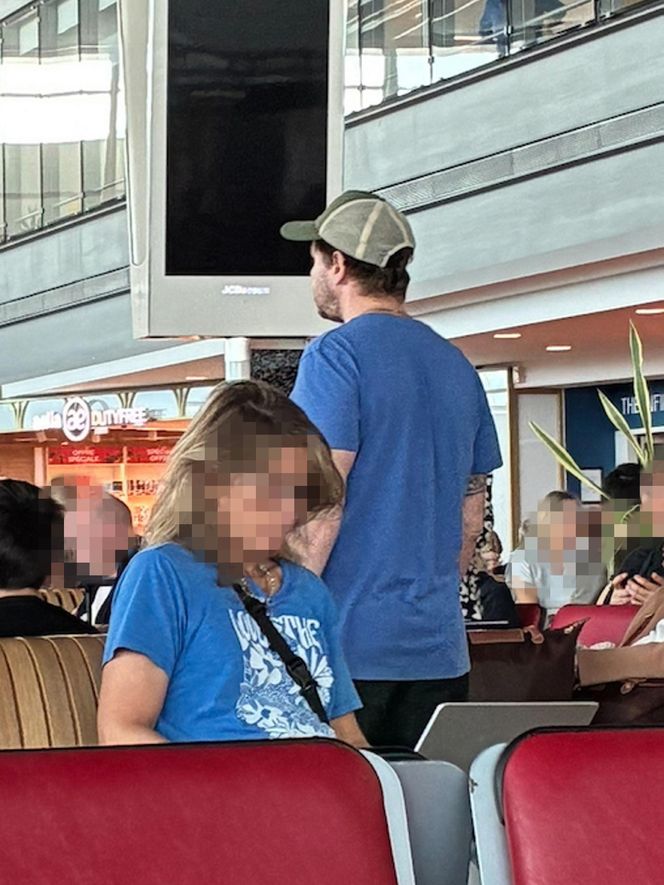 Daniel Martyniuk na lotnisku