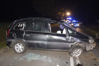Podlesie. Groźny wypadek pod Bełchatowem. 23-latek przygnieciony przez auto