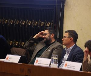 Nadzwyczajna sesja Rady Warszawy