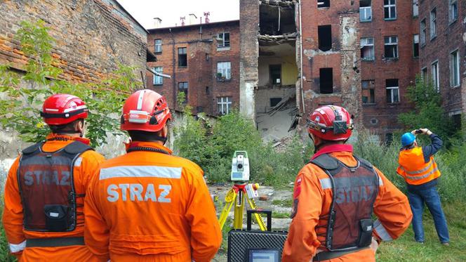 Bytom: Kamienica przy ulicy Żeromskiego znowu się zawaliła! Trwa poszukiwanie ludzi