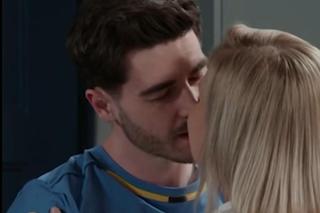 Pierwsza miłość. Marysia (Aneta Zając), Kacper (Damian Kulec)