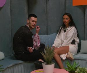 Love Island 9: powrót Wiki zaskoczy wszystkich? Adrian nie byłby zadowolony