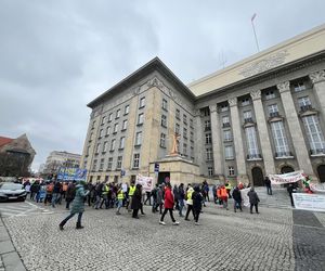 Protest przeciwko Kolei Dużych Prędkości w Katowicach 