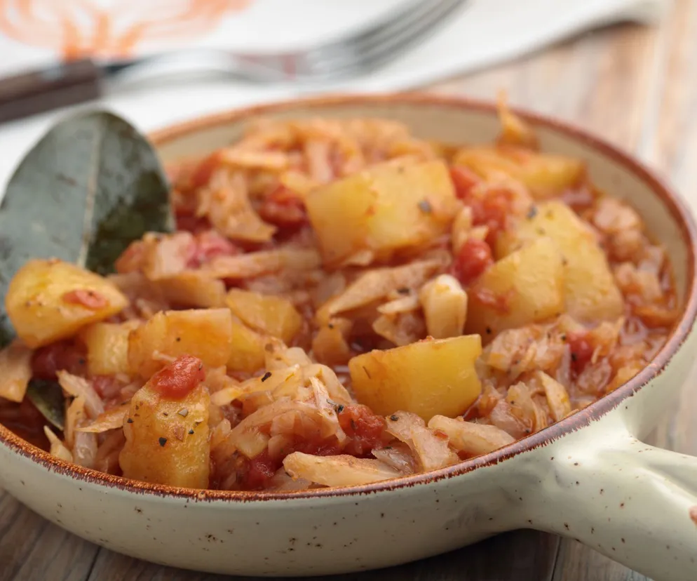 Smażonka ziemniaczano-kapuściana. Ten góralski przysmak to hit na chłodne dni