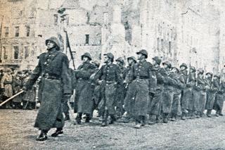 Nie wyzwolić, a zniewolić