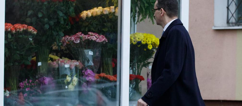 Premier kupił kwiaty na walentynki 