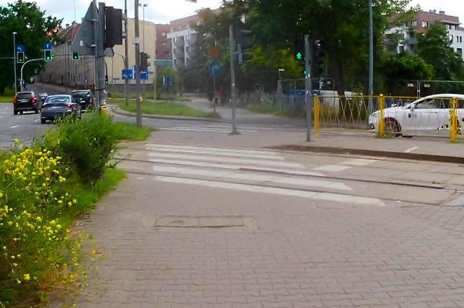 Plac Szyrockiego jest przekleństwem pieszych. Radny interweniuje