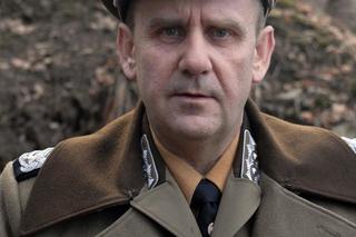 Zasłynął jako Andrzej Jakubowski z Barw szczęścia. Tak przez lata zmieniał się Sławomir Orzechowski. Co za metamorfoza!