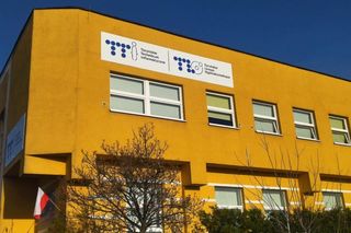 W Toruniu uczeń rzucił się na nauczycielkę, gdy powiedziała, że źle zrobił zadanie. Szkoła: Uczył się wzorowo!