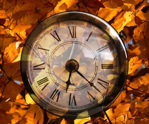 Zmiana czasu 2022. Kiedy trzeba przestawić zegarki na czas zimowy?