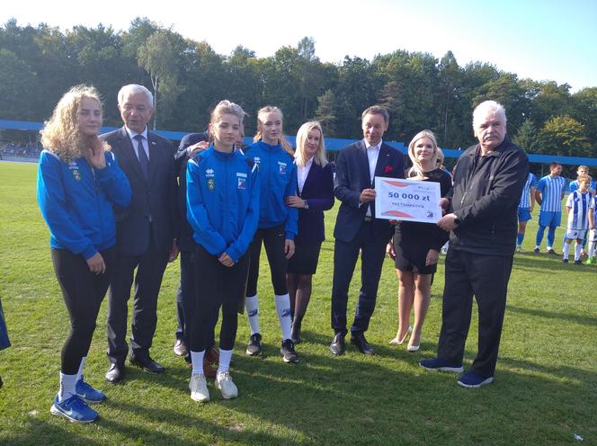 Otwarcie inwestycji sportowych w Tomaszowie Lubelskim - stadion OSiR