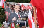 Zwolennicy Karola Nawrockiego pod Sejmem 6.08.2025