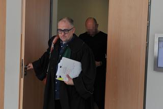 „Boję się jeździć tym przejazdem”. Świadkowie zeznają w sprawie wypadku na przejeździe w Manach 