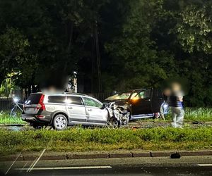 Tragedia. Kierowca i pasażerka mercedesa nie mieli szans