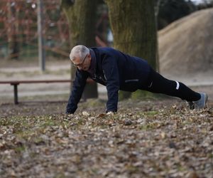 Senator Kwiatkowski jak guma