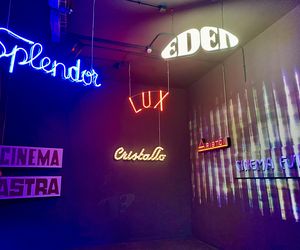 Cinecittà Studios - neony, które grały w filmach