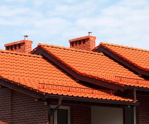 Ile kosztuje dachówka ceramiczna? Przegląd cen i poradnik zakupu