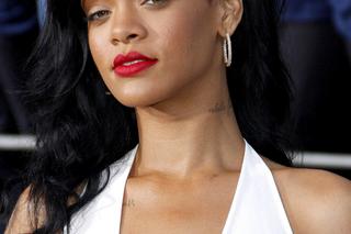 Rihanna urodziła