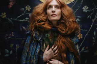 Florence + The Machine i „Mermaids” z nowej wersji „Dance Fever”