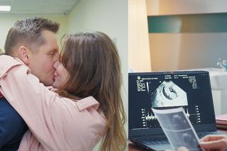 M jak miłość, odcinek 1845: Franka i Paweł po raz pierwszy usłyszą bicie serca dziecka! Wzruszające badanie USG odmieni Zduńskiego na zawsze - ZDJĘCIA, ZWIASTUN