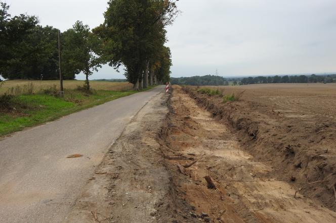 Ponad 2 mln zł na przebudowę drogi. Ruszyły prace w okolicy Ostrowąsów [FOTO]