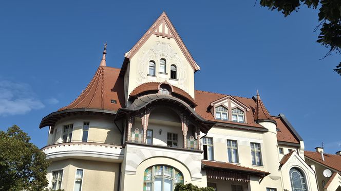 To jedna z piękniejszych kamienic w Olsztynie. Przetrwała wojnę