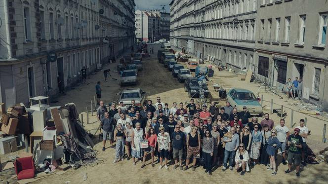 Serial "Wielka Woda" bardzo dobrze oceniony przez widzów! Zobacz, jak powstawały sceny we Wrocławiu [ZDJĘCIA]