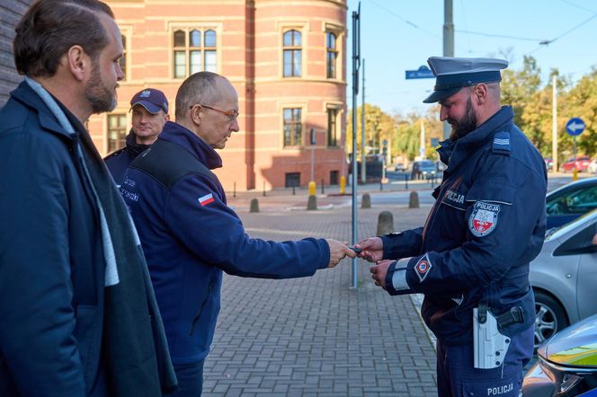 Oto 12 nowych wozów policyjnych. Zobacz, czym będą jeździć wrocławscy funkcjonariusze!